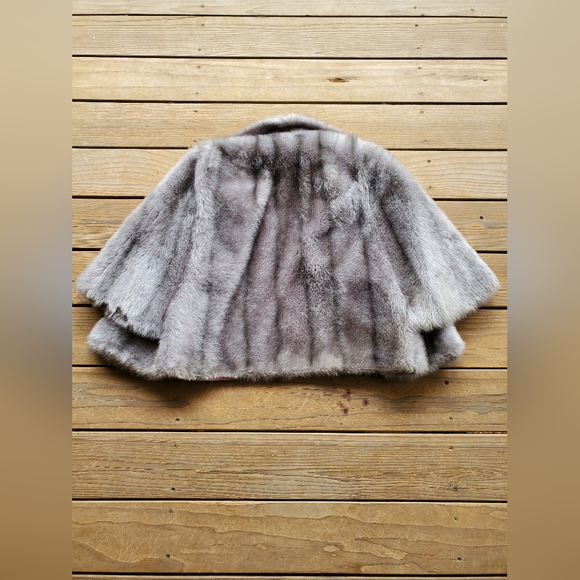 Vintage 60s Faux Fur - Picture 2 of 7